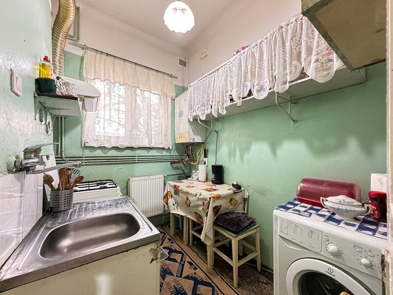 Polona 3 camere + mini garsoniera, zona Polona - Dorobanti la 11 min. metrou Romana